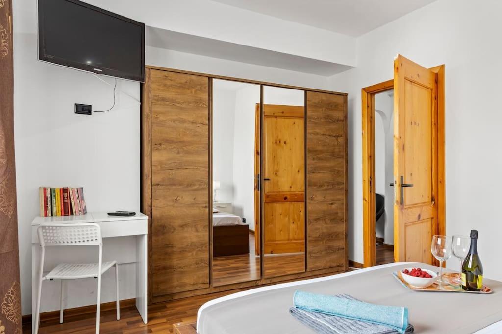 Bamboo Ultra Central Apartment Букурещ Екстериор снимка