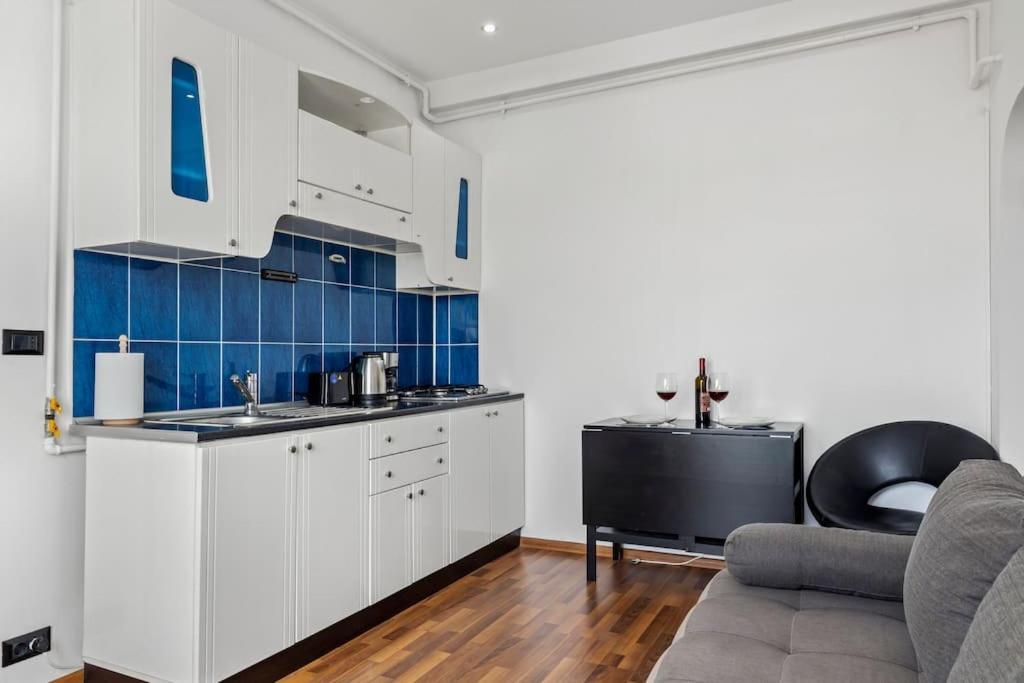 Bamboo Ultra Central Apartment Букурещ Екстериор снимка